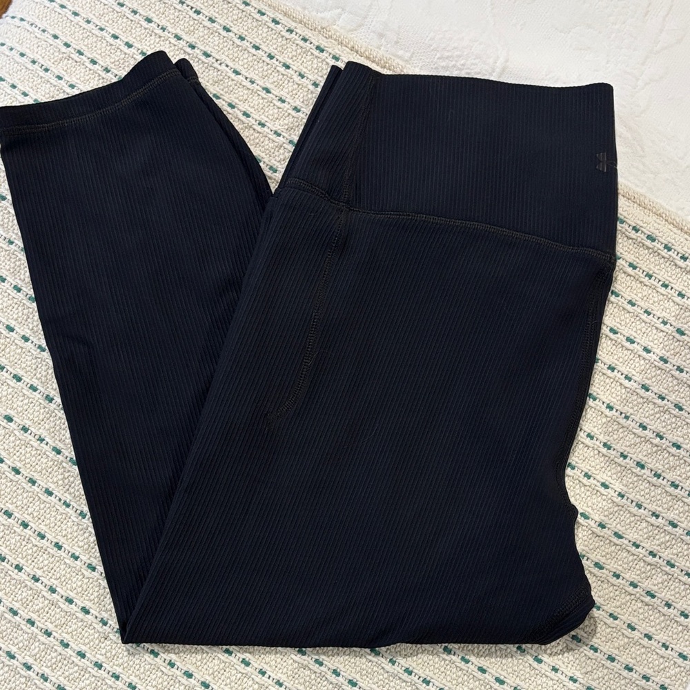 Under Armour Cropped Ribbed Leggings